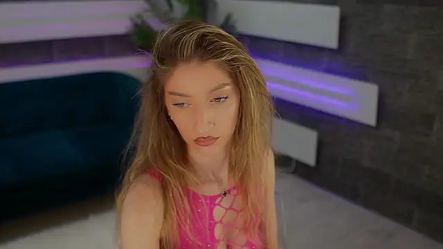SexyCelline online show from June 20, 2026, 4:37 am