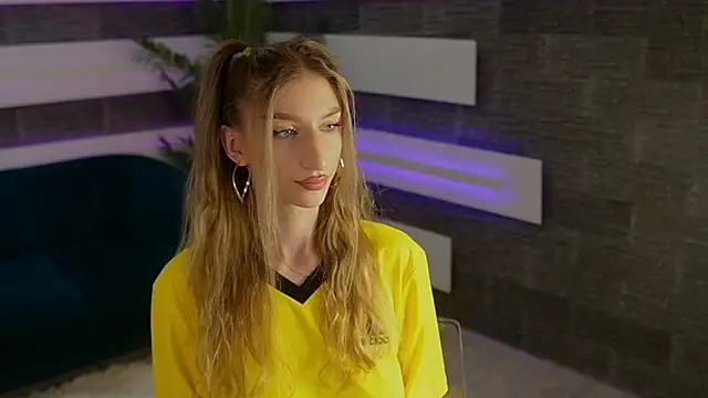 SexyCelline online show from June 26, 2026, 4:28 am