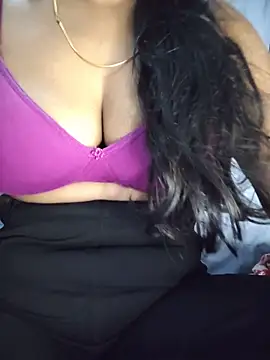 Ezabelljohn online show from May 15, 2026, 11:56 pm