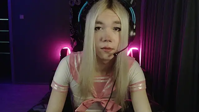 Snapshot of stiff_boys chatting on November 21, 2025, 5:33 pm stiff boys online show from November 21, 2025, 5:33 pm