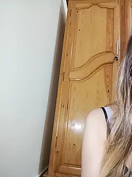 indilasixeey online show from May 24, 2026, 9:31 pm