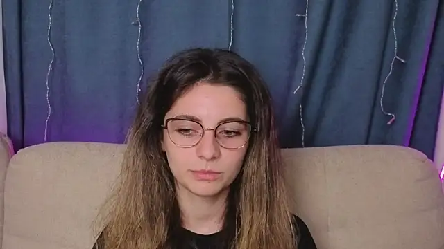 Snapshot of CasandraMickell chatting on November 15, 2025, 7:21 pm CasandraMickell online show from November 15, 2025, 7:21 pm