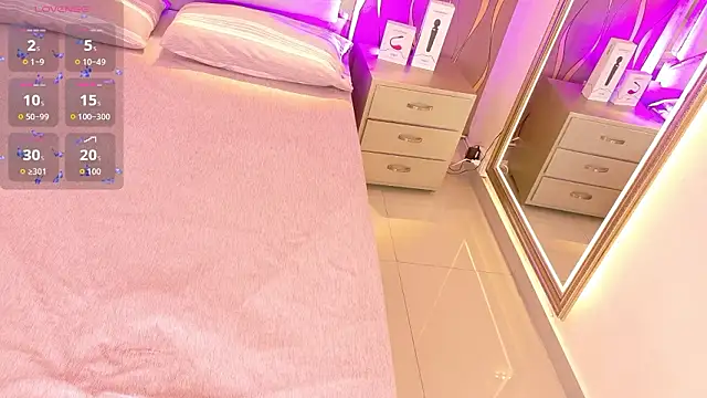 Snapshot of iam_nicolle chatting on March 7, 2026, 1:52 pm iam nicolle online show from March 7, 2026, 1:52 pm