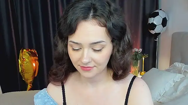 Snapshot of Camilla_Rowen chatting on July 2, 2026, 8:59 pm Camilla Rowen online show from July 2, 2026, 8:59 pm