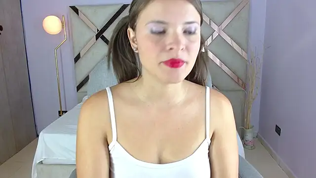 Snapshot of Katyrojas chatting on November 11, 2025, 12:16 pm Katyrojas online show from November 11, 2025, 12:16 pm