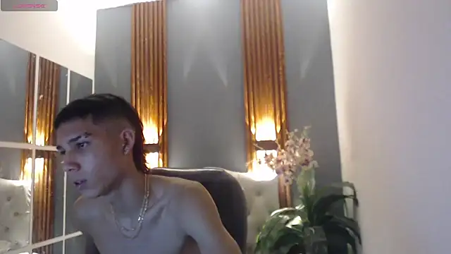 Snapshot of paul_ponce chatting on December 19, 2025, 2:02 pm paul ponce online show from December 19, 2025, 2:02 pm
