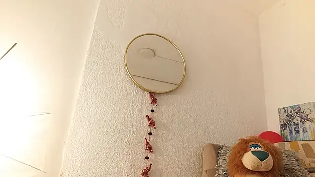 CarolineAikos online show from February 7, 2026, 12:42 pm