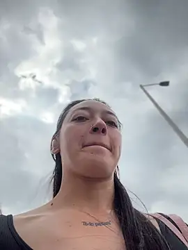 Lia  white online show from November 12, 2025, 6:52 pm