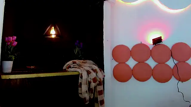 JessiValentin online show from July 7, 2026, 3:20 am