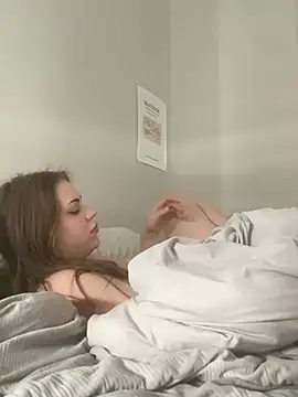 elliepixie online show from March 15, 2026, 2:56 pm