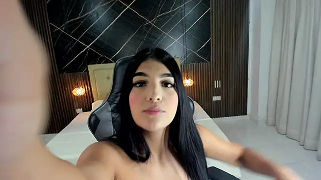 Snapshot of Milu_17 chatting on November 14, 2025, 10:58 am Milu 17 online show from November 14, 2025, 10:58 am