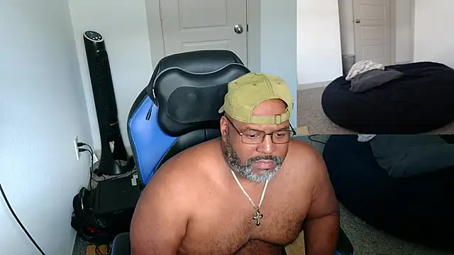 SplendaDaddy50 online show from October 24, 2025, 5:20 pm