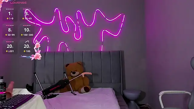 lexirouge   online show from March 13, 2026, 7:59 am