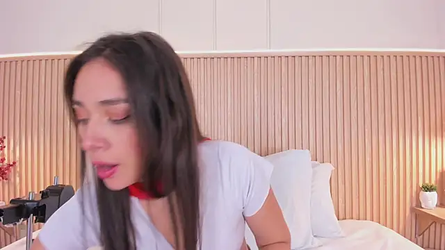 Snapshot of NahimiThompson chatting on July 25, 2026, 7:44 pm NahimiThompson online show from July 25, 2026, 7:44 pm