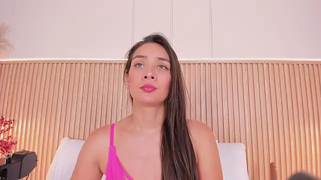 Snapshot of NahimiThompson chatting on August 1, 2026, 7:35 pm NahimiThompson online show from August 1, 2026, 7:35 pm