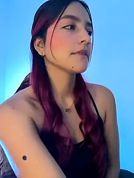 Snapshot of SofiCastro09_ chatting on November 3, 2025, 1:51 am SofiCastro09 online show from November 3, 2025, 1:51 am