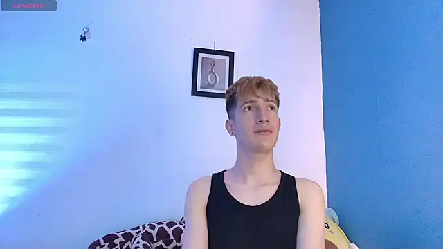 Snapshot of Erick_Taylor3 chatting on May 7, 2026, 8:14 pm Erick Taylor3 online show from May 7, 2026, 8:14 pm