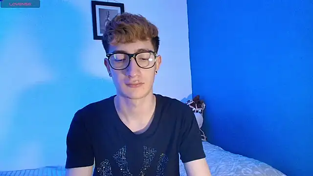Snapshot of Erick_Taylor3 chatting on June 1, 2026, 2:41 pm Erick Taylor3 online show from June 1, 2026, 2:41 pm