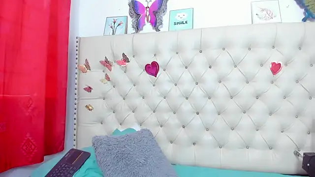 Snapshot of celena_wonder chatting on May 16, 2026, 7:45 pm celena wonder online show from May 16, 2026, 7:45 pm