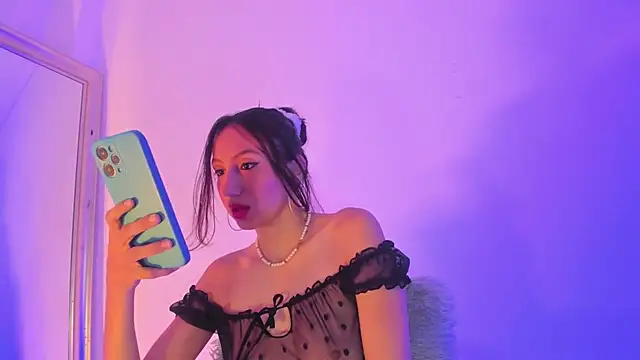 Snapshot of lily_ross1 chatting on November 5, 2025, 1:55 pm lily ross1 online show from November 5, 2025, 1:55 pm