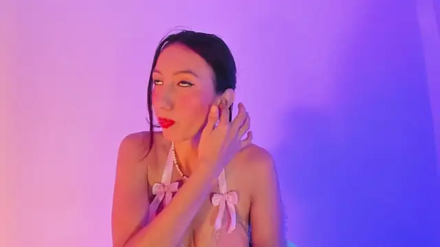 Snapshot of lily_ross1 chatting on November 6, 2025, 2:18 pm lily ross1 online show from November 6, 2025, 2:18 pm