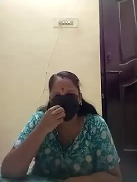 Snapshot of tamilammu1431 chatting on October 27, 2025, 1:09 am tamilammu1431 online show from October 27, 2025, 1:09 am