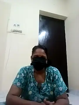 Snapshot of tamilammu1431 chatting on October 30, 2025, 8:05 am tamilammu1431 online show from October 30, 2025, 8:05 am