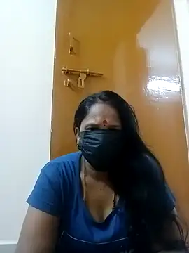 Snapshot of tamilammu1431 chatting on November 6, 2025, 2:18 pm tamilammu1431 online show from November 6, 2025, 2:18 pm