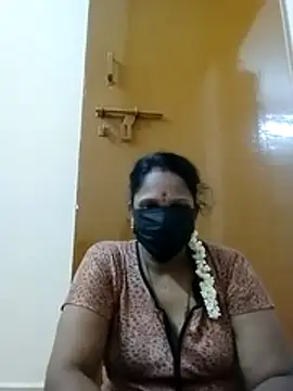 Snapshot of tamilammu1431 chatting on November 16, 2025, 5:40 pm tamilammu1431 online show from November 16, 2025, 5:40 pm