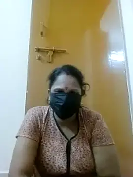 Snapshot of tamilammu1431 chatting on November 23, 2025, 4:18 pm tamilammu1431 online show from November 23, 2025, 4:18 pm