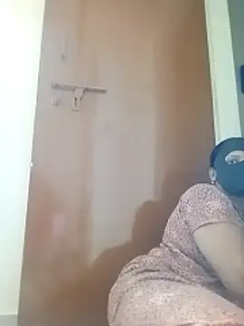 tamilammu1431 online show from December 15, 2025, 6:50 am