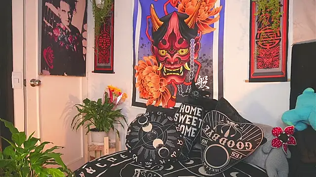 Dalia Vorhees online show from July 3, 2026, 2:40 am