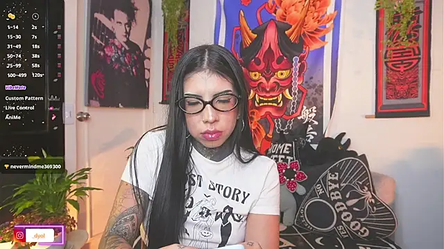 Dalia Vorhees online show from July 24, 2026, 1:47 am