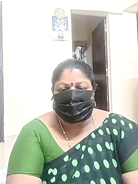 sreemamitha9 online show from November 24, 2025, 11:48 pm