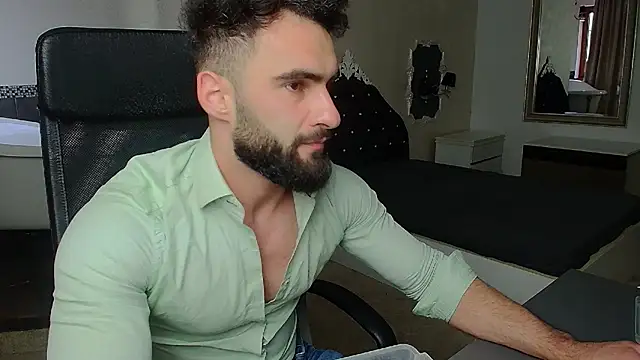 MicahLane online show from July 27, 2026, 4:41 am