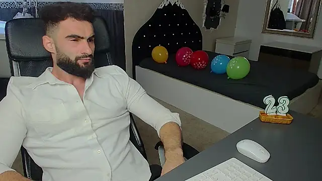MicahLane online show from July 31, 2026, 4:34 am