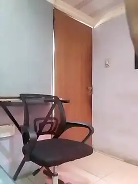 Snapshot of BananaDickon2 chatting on October 26, 2025, 12:22 pm BananaDickon2 online show from October 26, 2025, 12:22 pm