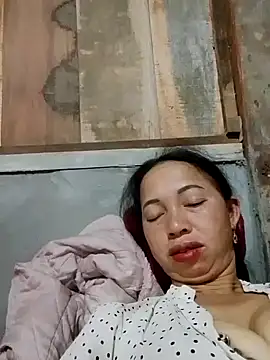 TRIEUTRIEU20 online show from November 7, 2025, 5:57 pm