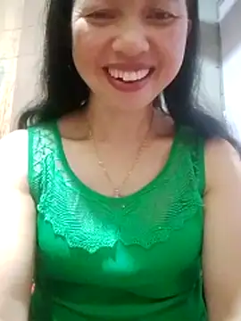 Snapshot of TRIEUTRIEU20 chatting on May 8, 2026, 2:22 pm TRIEUTRIEU20 online show from May 8, 2026, 2:22 pm