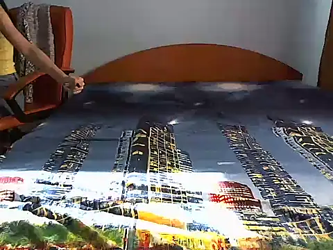 Snapshot of andreea713 chatting on October 31, 2025, 11:55 am andreea713 online show from October 31, 2025, 11:55 am