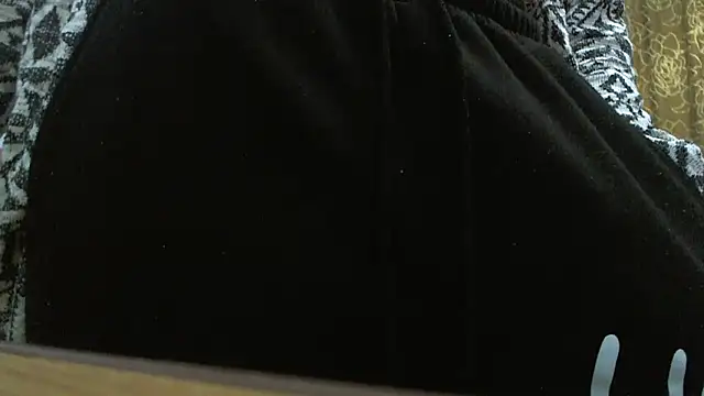 Snapshot of andreea713 chatting on January 31, 2026, 7:11 pm andreea713 online show from January 31, 2026, 7:11 pm