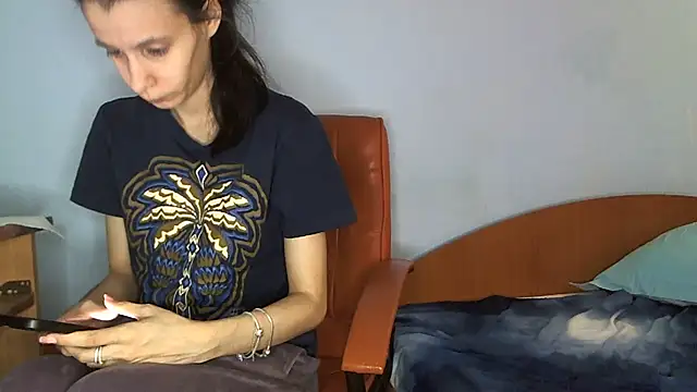 Snapshot of andreea713 chatting on March 10, 2026, 3:28 pm andreea713 online show from March 10, 2026, 3:28 pm