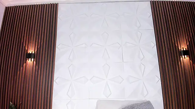Snapshot of AmyColman_ chatting on August 1, 2026, 4:17 pm AmyColman online show from August 1, 2026, 4:17 pm