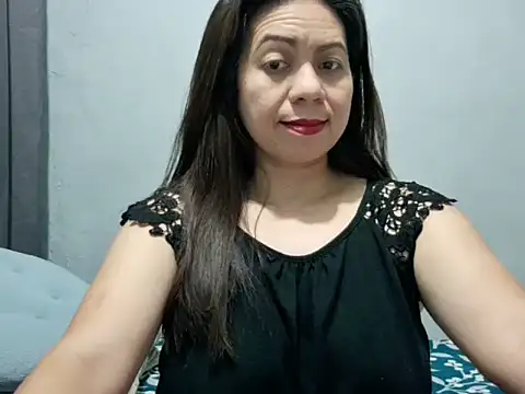 Snapshot of xxxHoneyBee29 chatting on June 3, 2026, 10:15 pm xxxHoneyBee29 online show from June 3, 2026, 10:15 pm