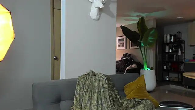 Snapshot of Paul_Reybor chatting on November 23, 2025, 3:06 am Paul Reybor online show from November 23, 2025, 3:06 am