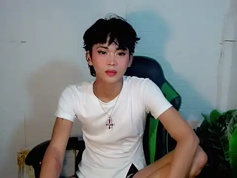AsianCuteGuy21 online show from March 12, 2026, 5:19 pm