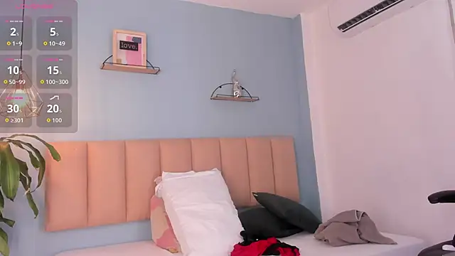 kendra ht online show from December 19, 2025, 3:02 am