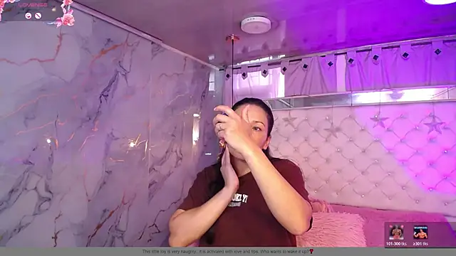 Snapshot of Melissa-roberts chatting on March 19, 2026, 8:02 pm Melissa-roberts online show from March 19, 2026, 8:02 pm