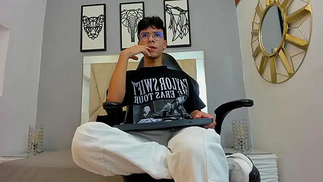 adams bobby online show from March 14, 2026, 10:53 am