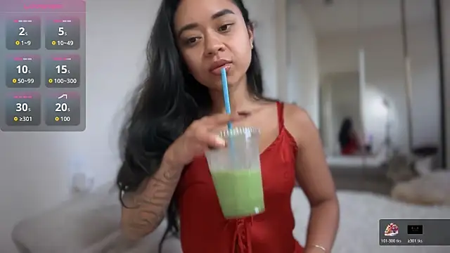 mimibabyxxx online show from November 12, 2025, 7:24 pm